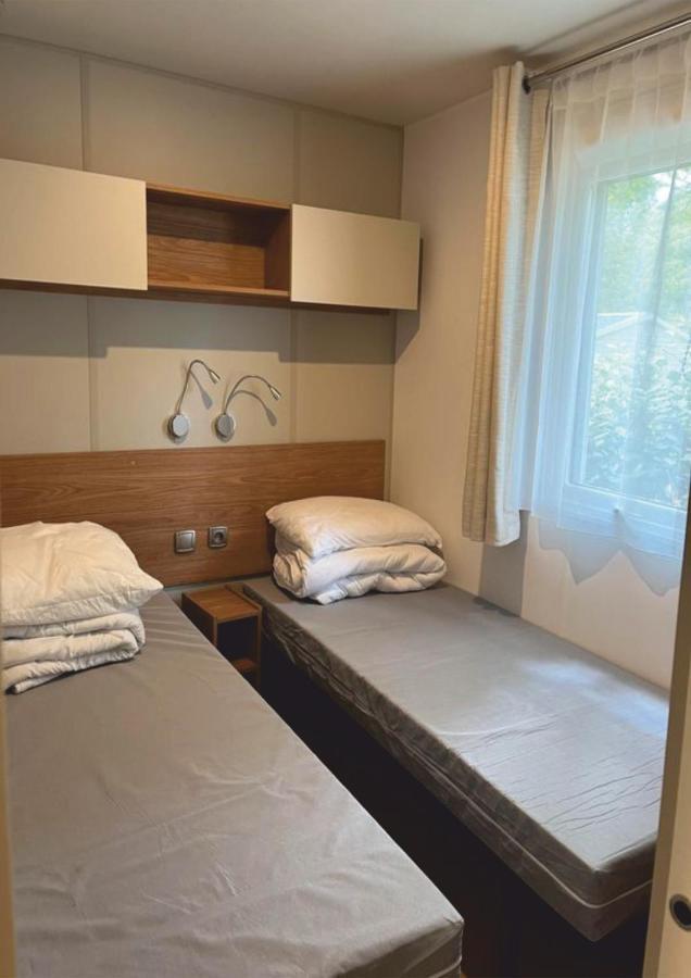 Grand Mobile-Home 45M2 Au Calme Et Au Bord De Mer Сен-Бревен-ле-Пен Екстер'єр фото