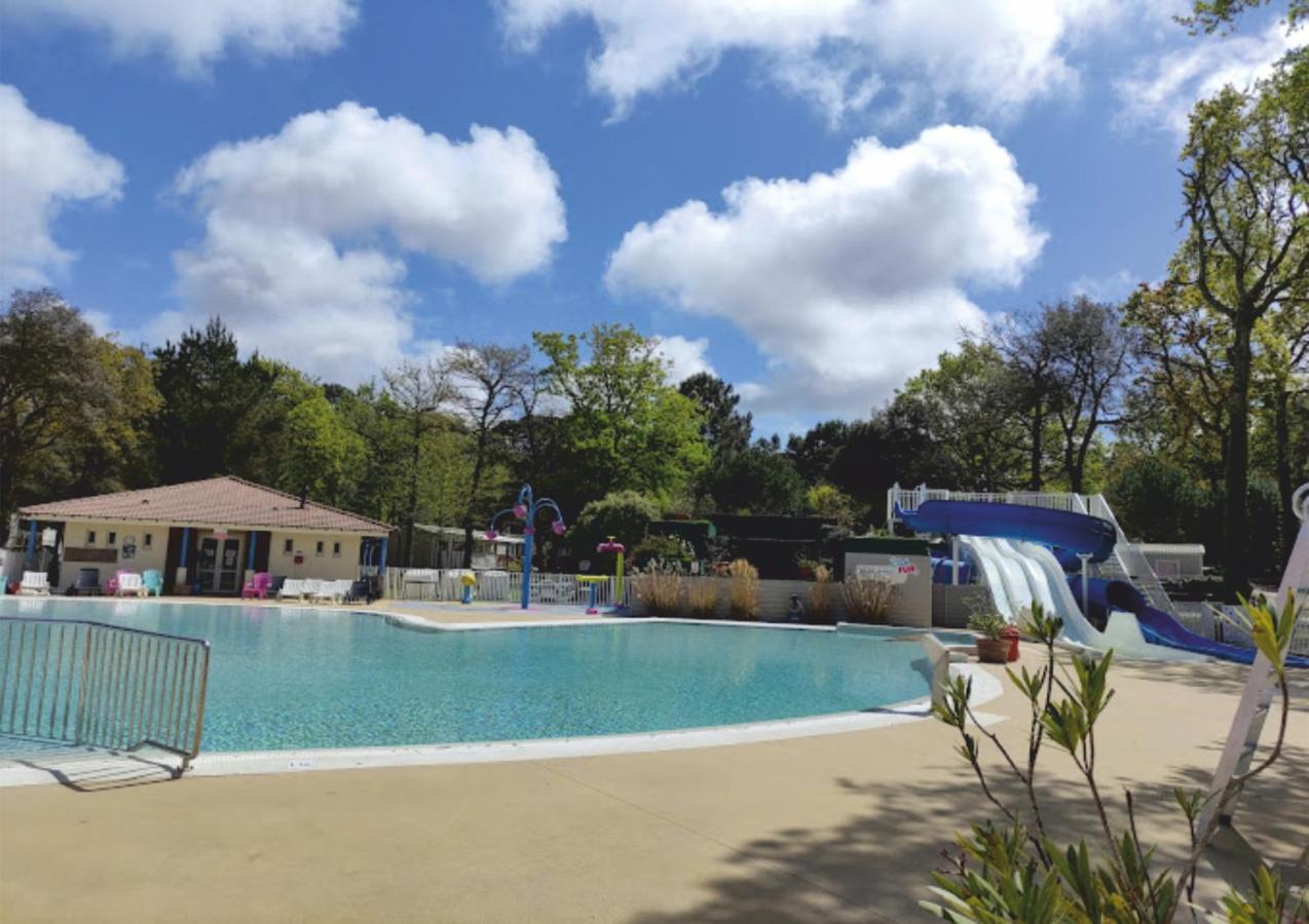Grand Mobile-Home 45M2 Au Calme Et Au Bord De Mer Сен-Бревен-ле-Пен Екстер'єр фото