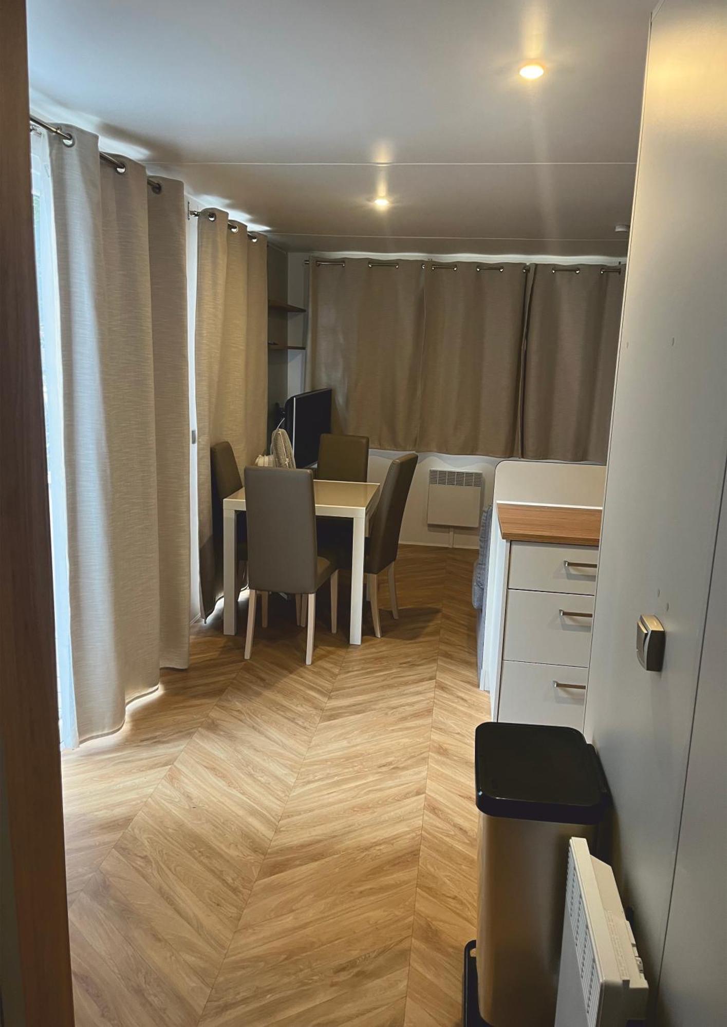Grand Mobile-Home 45M2 Au Calme Et Au Bord De Mer Сен-Бревен-ле-Пен Екстер'єр фото